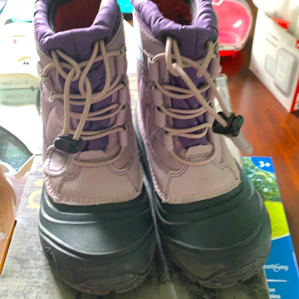 Girls Noeth Face winter boots